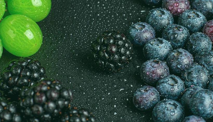 Fruit Blend E Juice packaging detail
